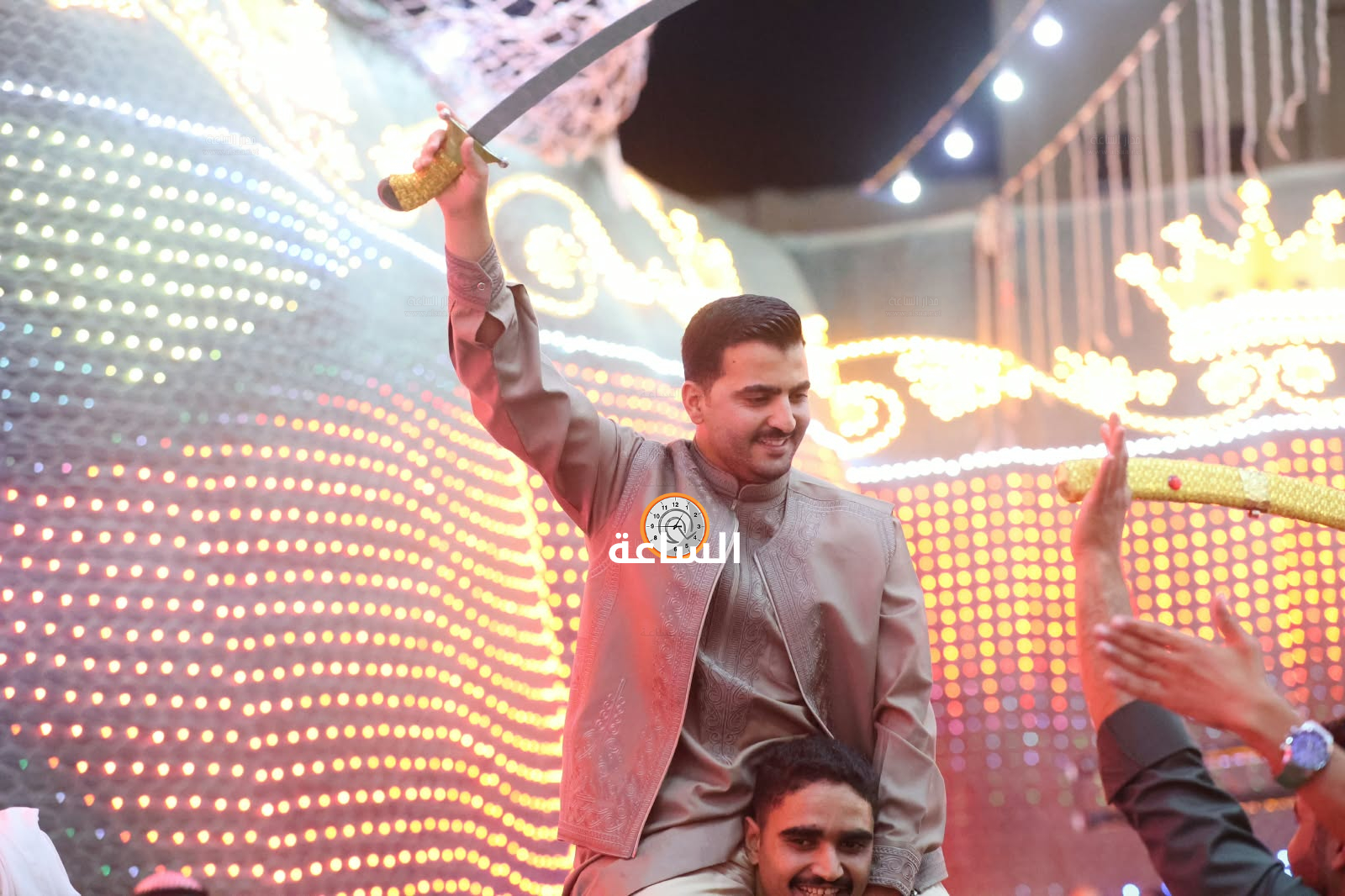 Madar Al-Saa Images 0.3653151468782936