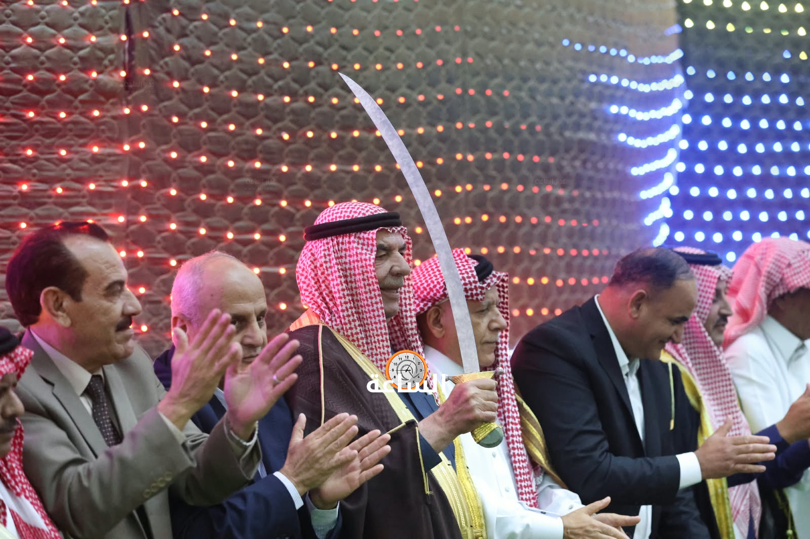 Madar Al-Saa Images 0.5236852873874389