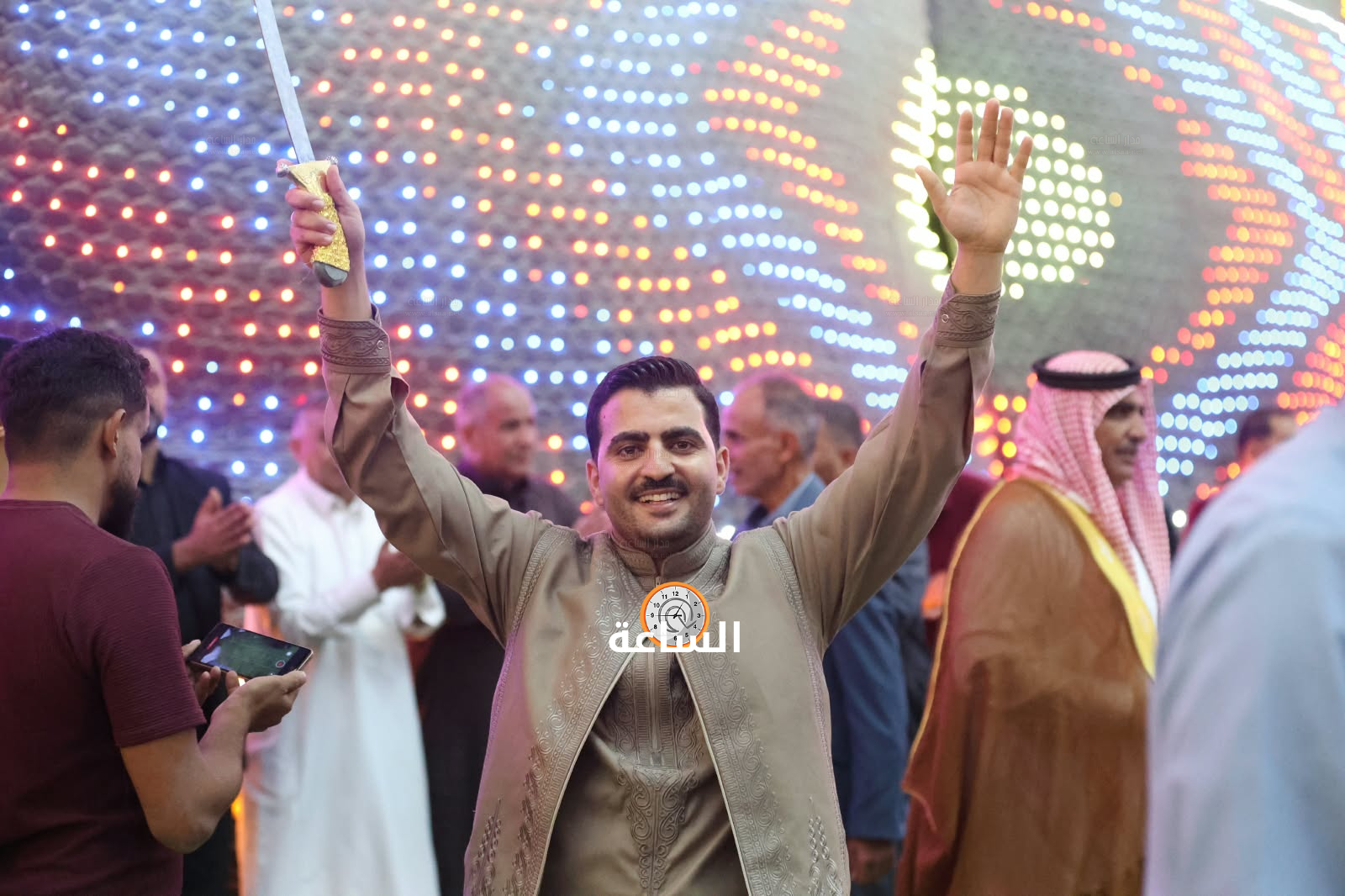 Madar Al-Saa Images 0.8876915234352575
