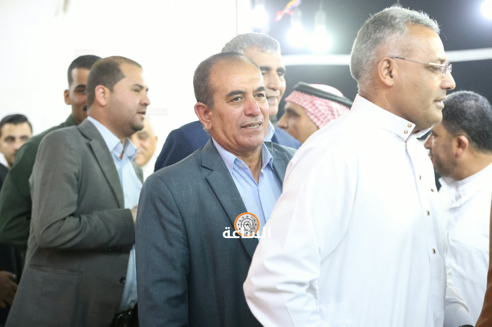 Madar Al-Saa Images 0.4700419141919264