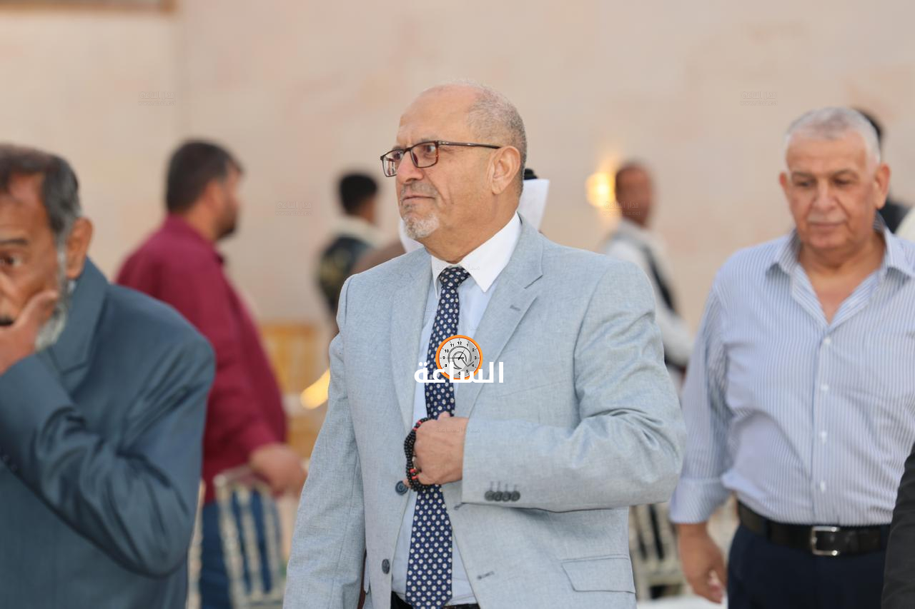 Madar Al-Saa Images 0.11977176399239797
