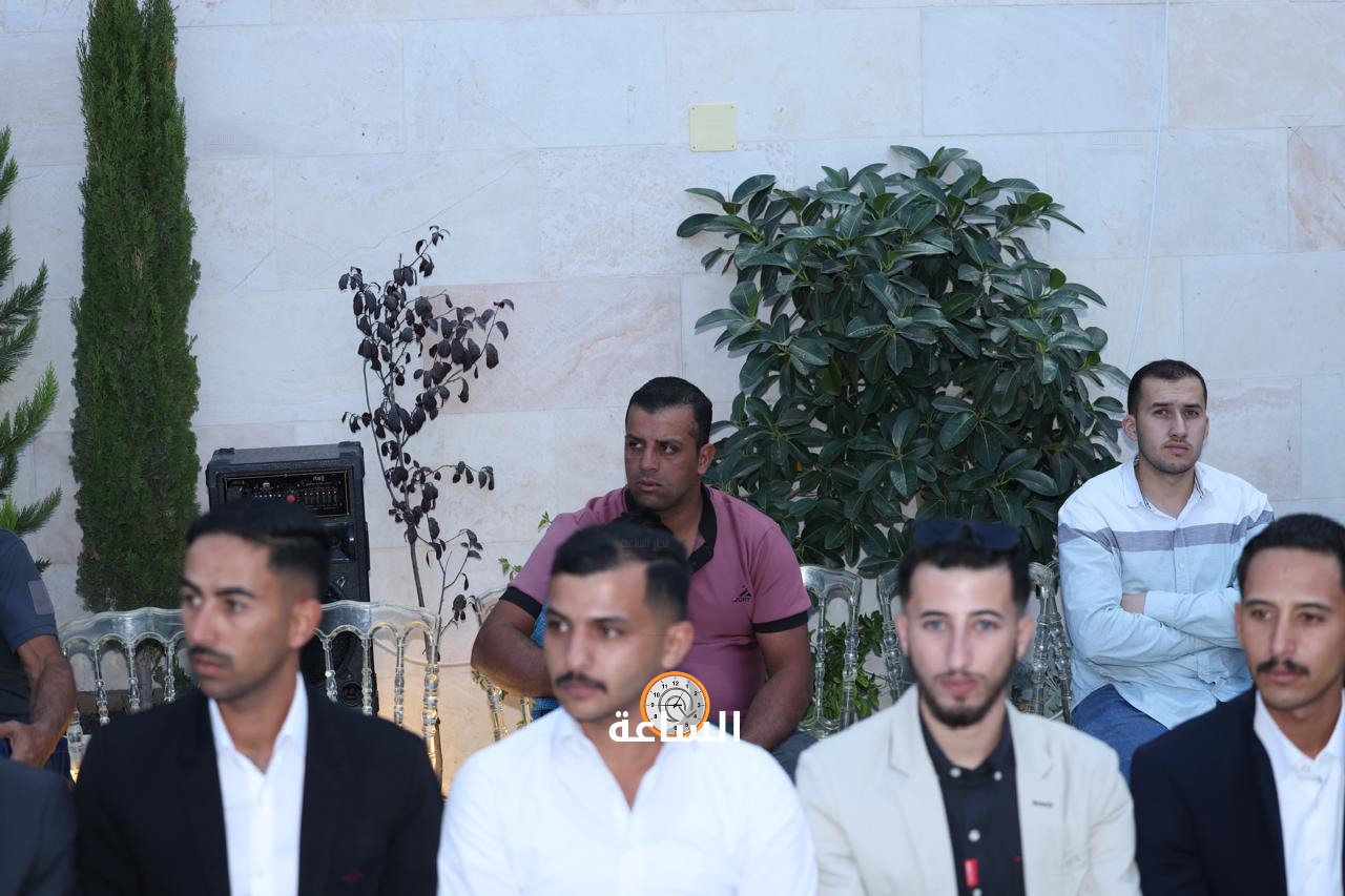 Madar Al-Saa Images 0.6150747693008255