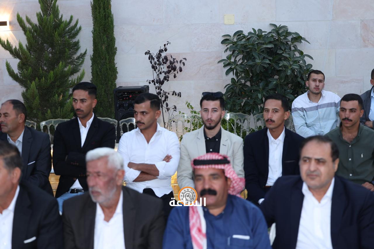 Madar Al-Saa Images 0.031997791136899156