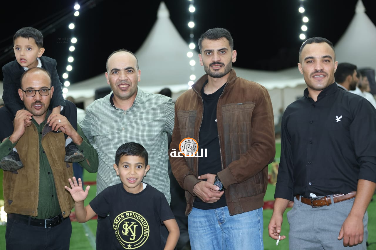 Madar Al-Saa Images 0.9927875357364759