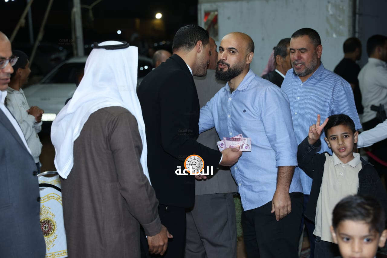 Madar Al-Saa Images 0.4640699518173096