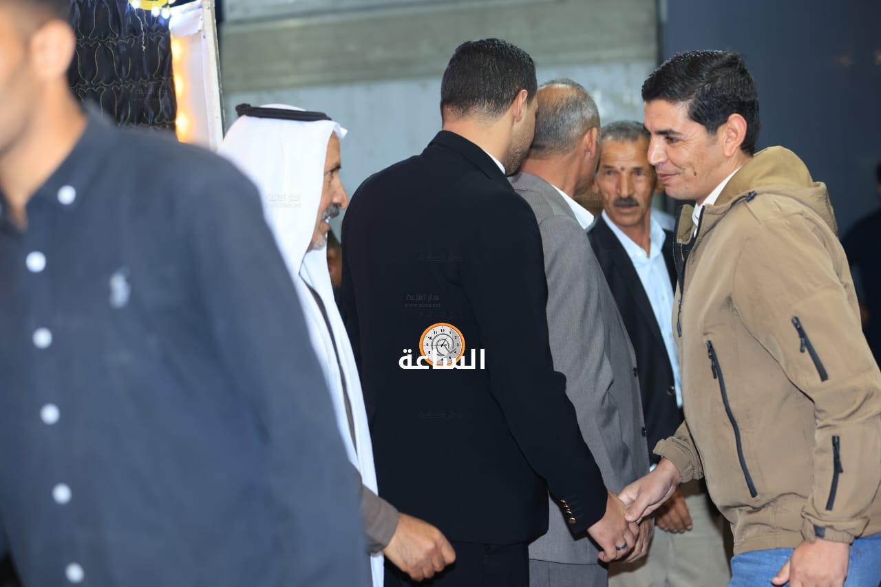 Madar Al-Saa Images 0.365527662152451