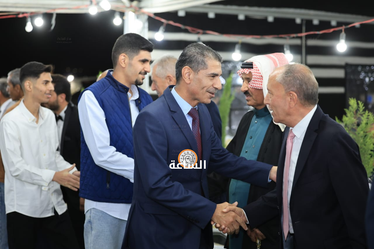 Madar Al-Saa Images 0.41562541114234697