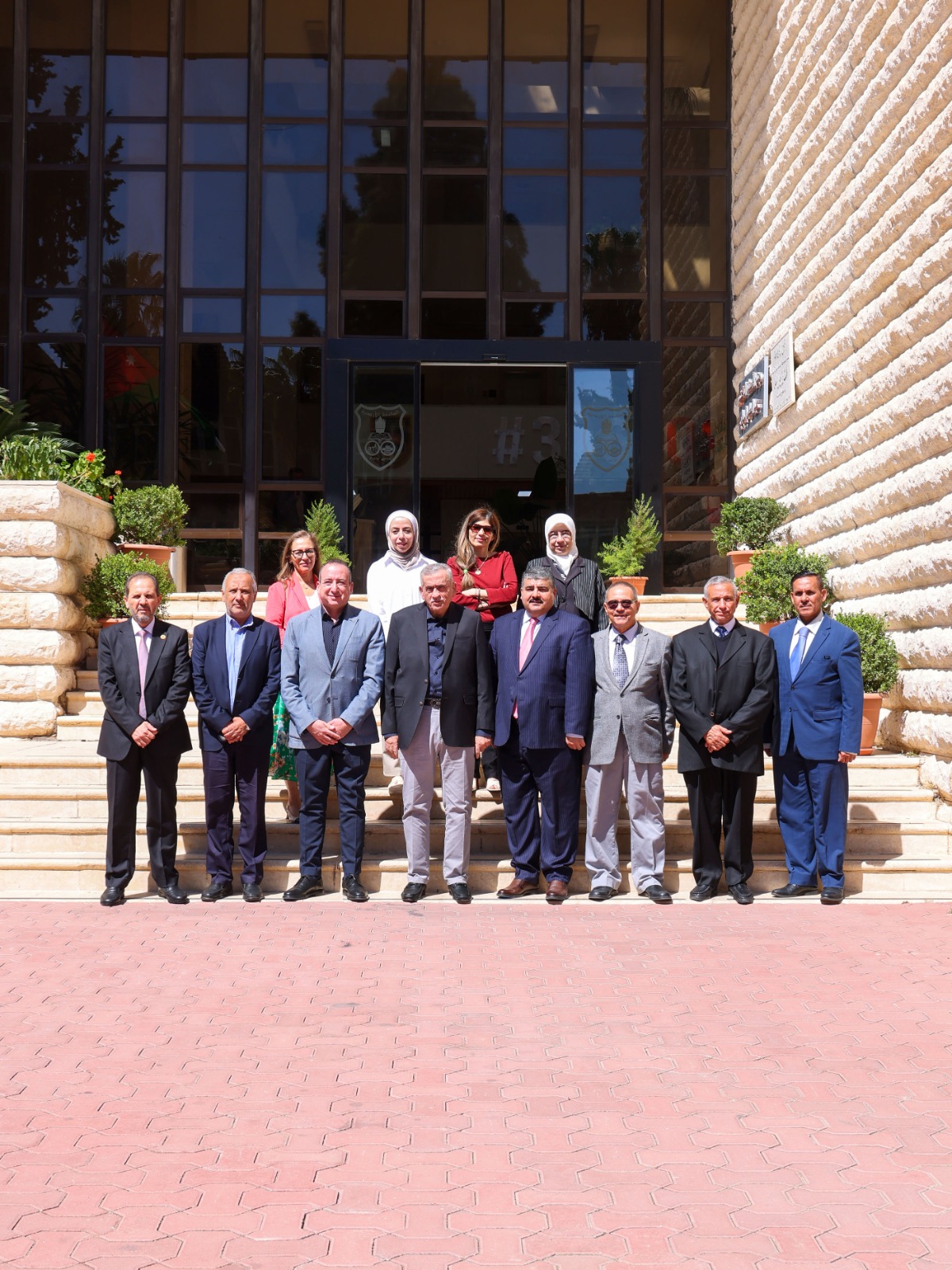 Madar Al-Saa Images 0.8346550094908066