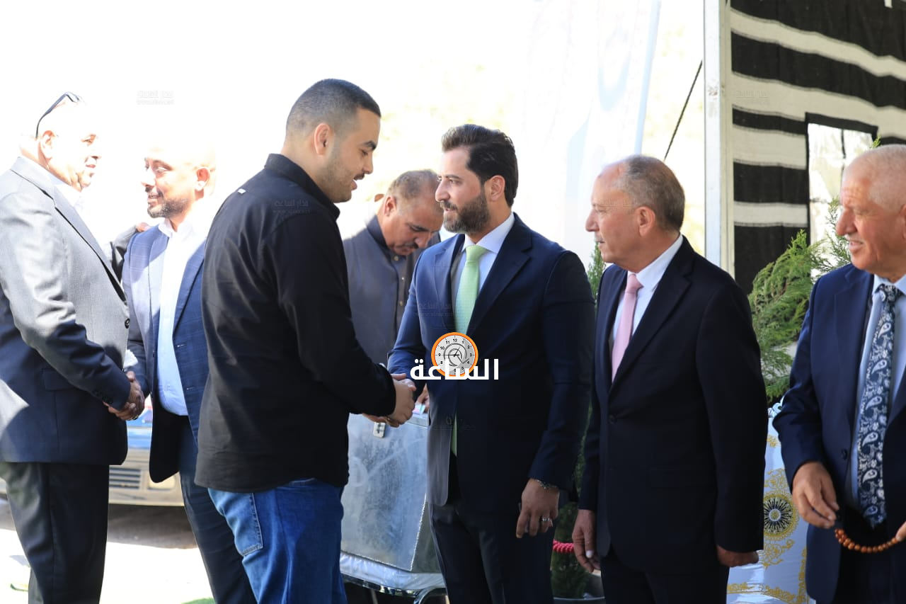 Madar Al-Saa Images 0.9912638348606435