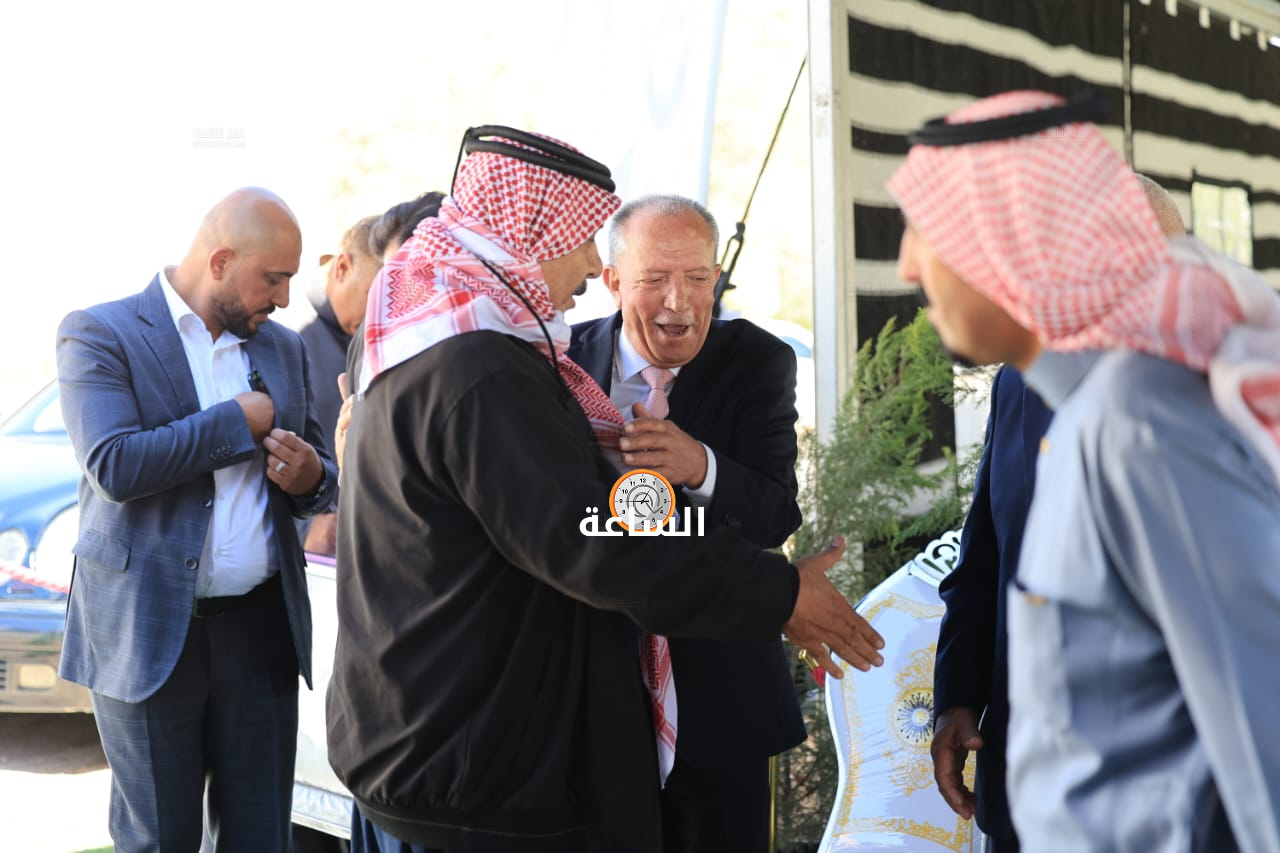Madar Al-Saa Images 0.014145789143290233