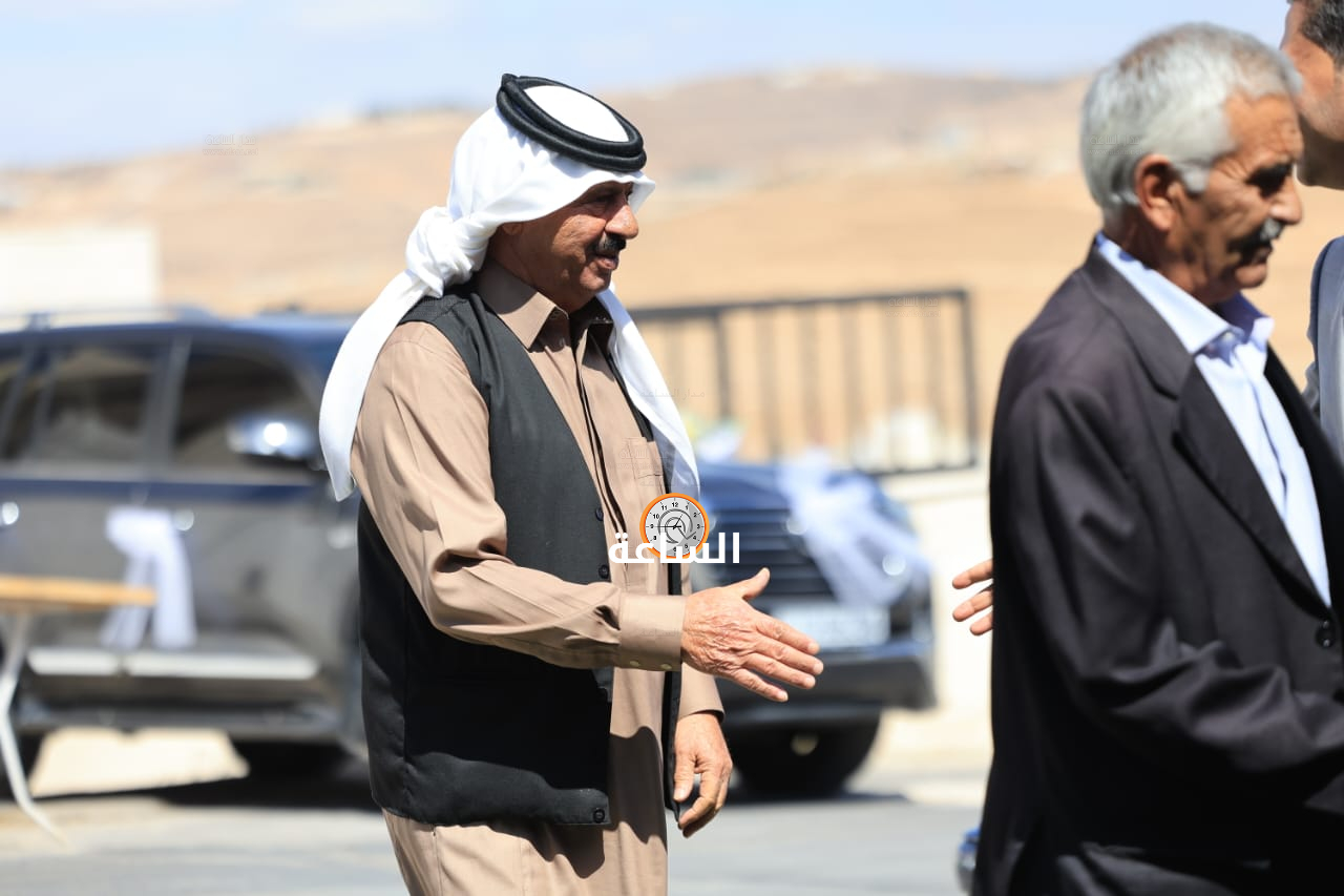 Madar Al-Saa Images 0.5598170795870122