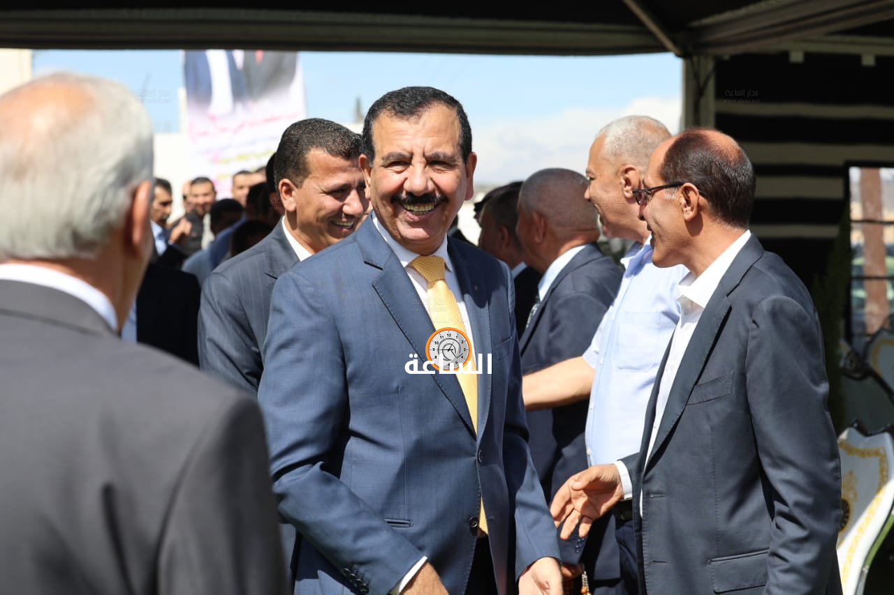 Madar Al-Saa Images 0.9469981171207031