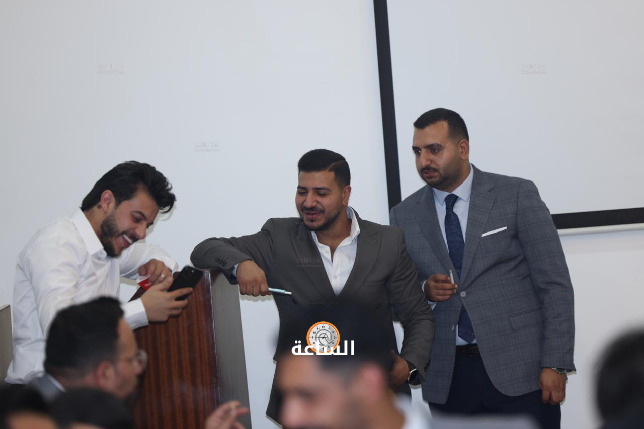 Madar Al-Saa Images 0.44252174675971