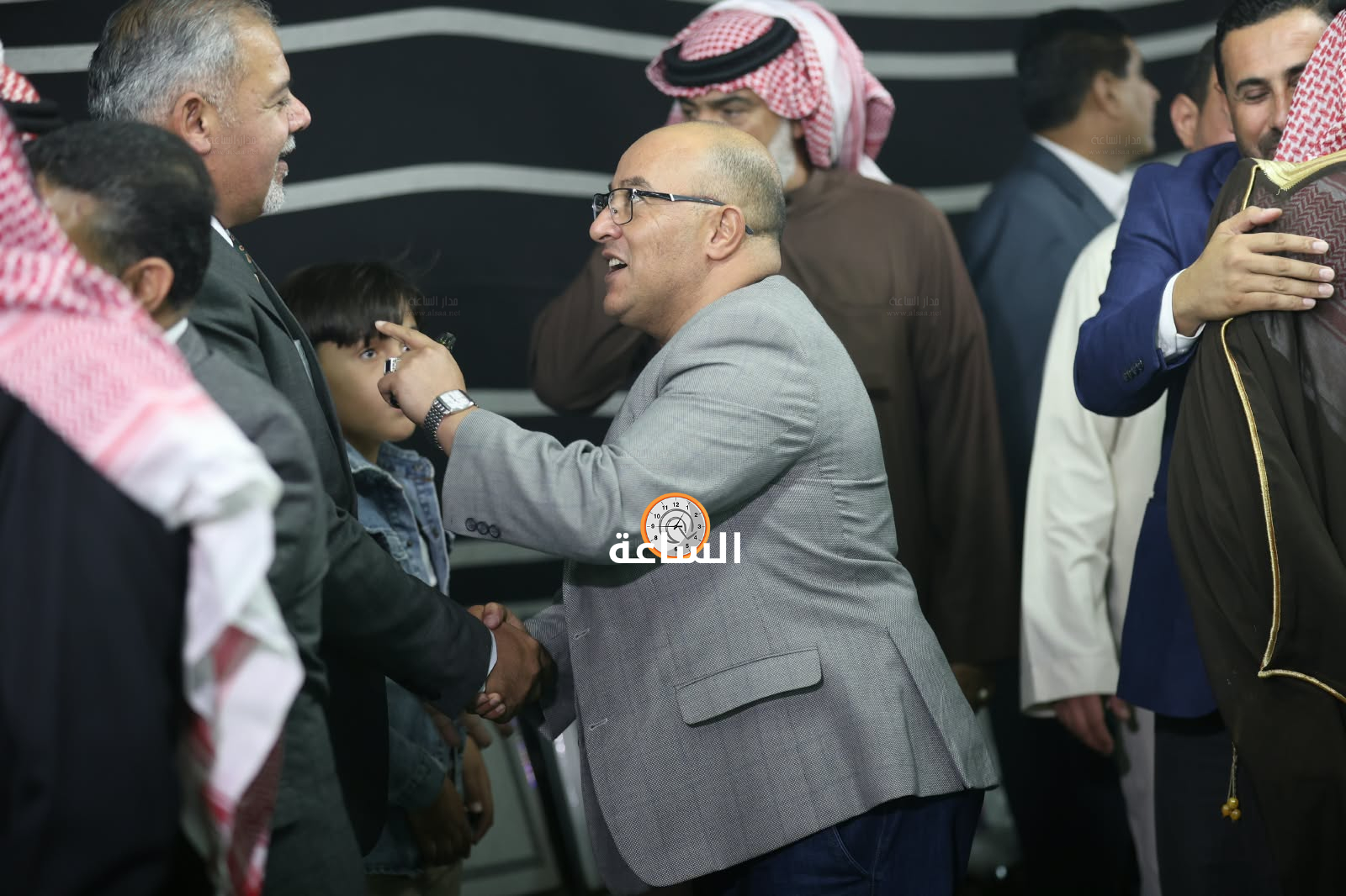 Madar Al-Saa Images 0.9598884421463497