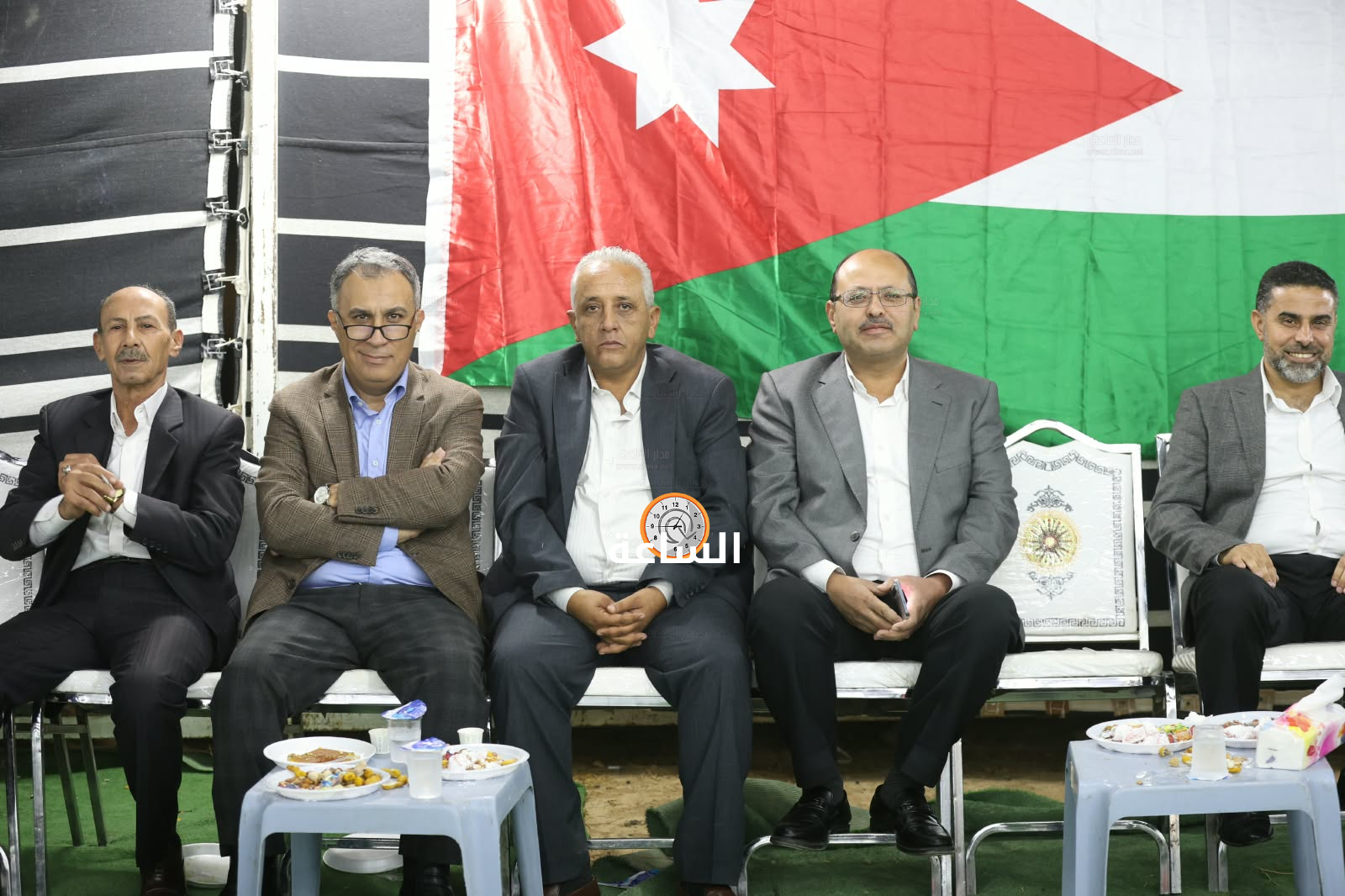 Madar Al-Saa Images 0.5756658322332222