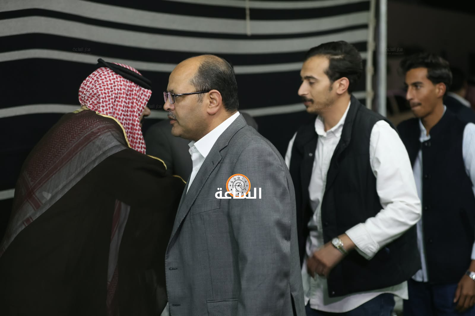 Madar Al-Saa Images 0.30050934735590273