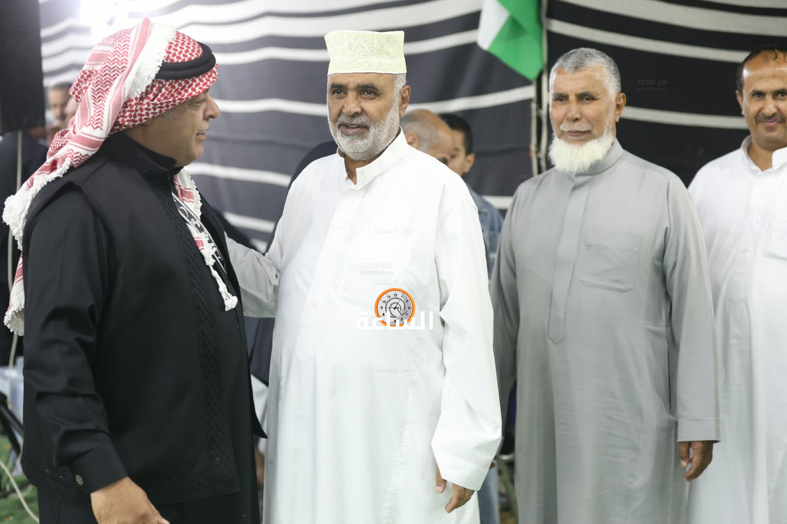 Madar Al-Saa Images 0.14363403605264313
