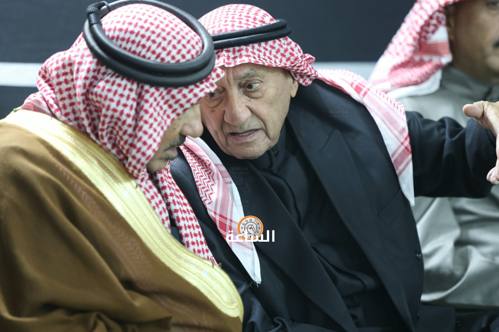 Madar Al-Saa Images 0.2502732586419658
