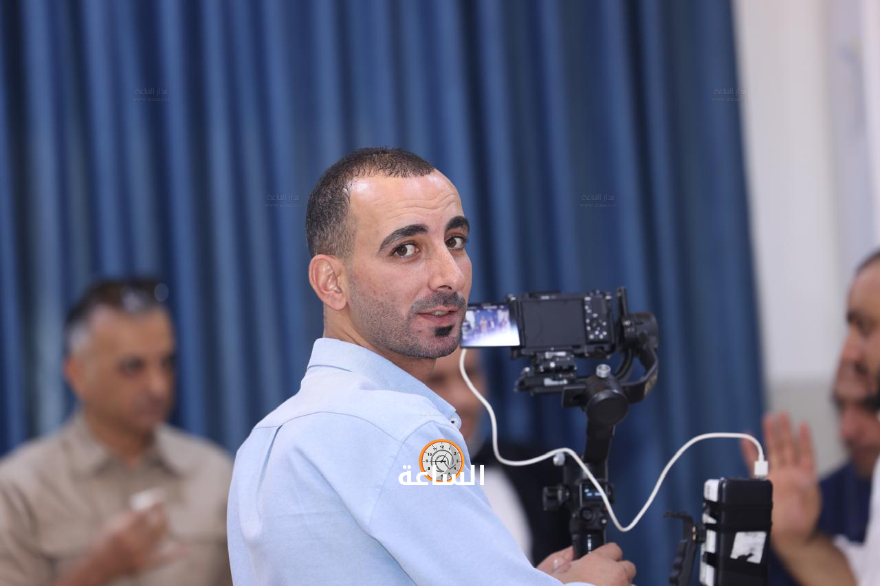 Madar Al-Saa Images 0.35217000432830614