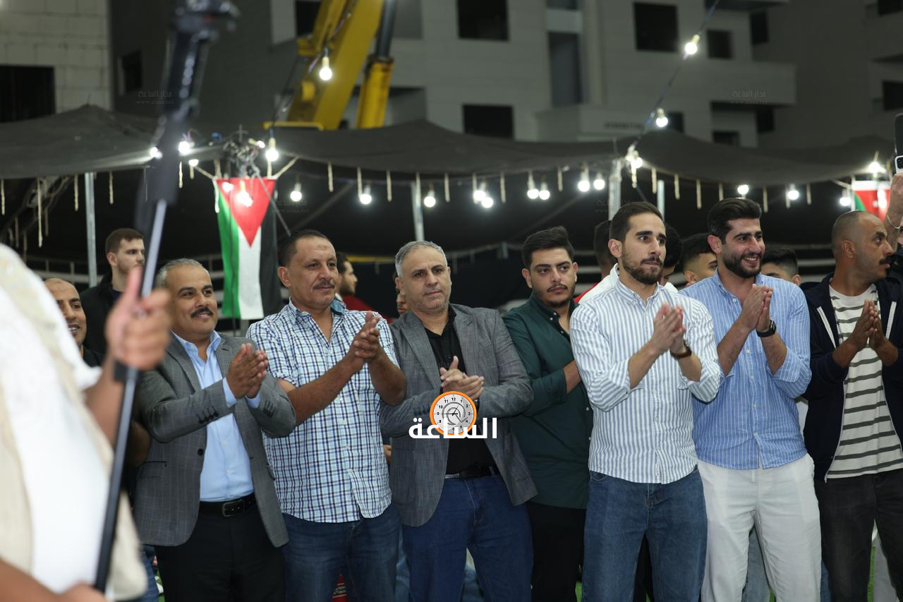Madar Al-Saa Images 0.4565818799164665