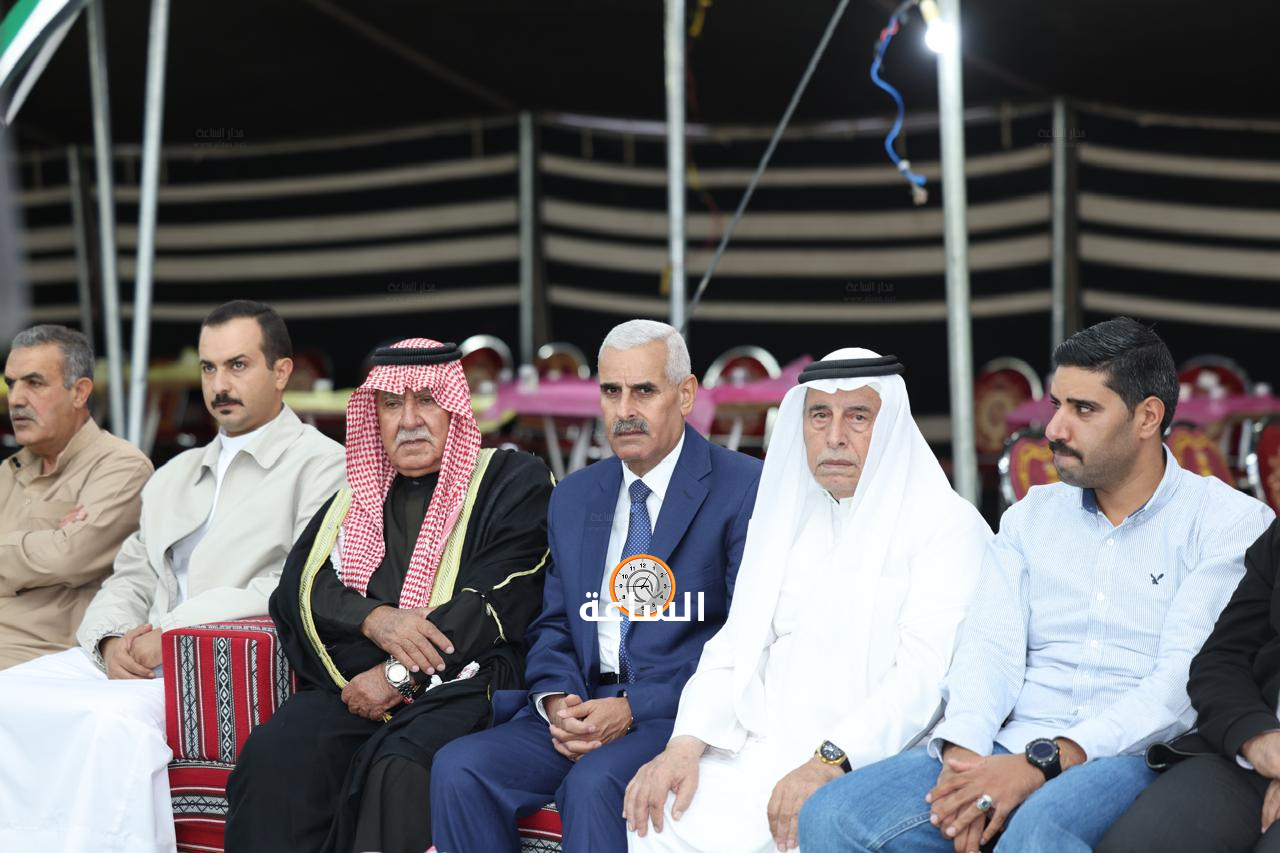 Madar Al-Saa Images 0.7561226422836445