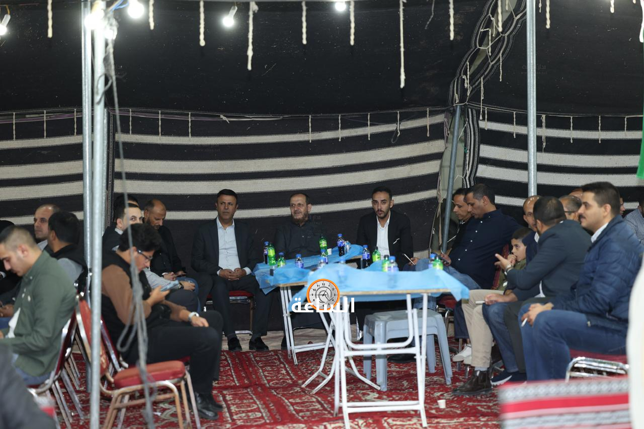 Madar Al-Saa Images 0.49732469612497887