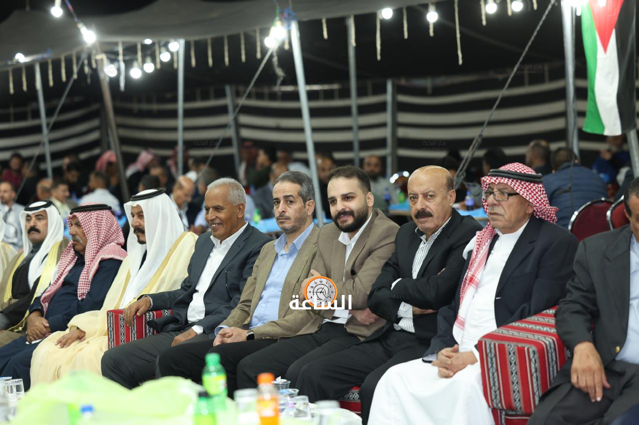 Madar Al-Saa Images 0.17446436431629486