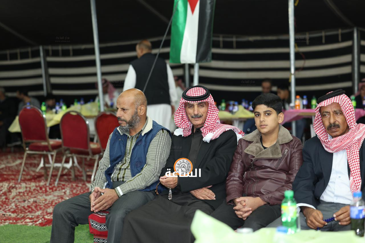 Madar Al-Saa Images 0.4152535726197729