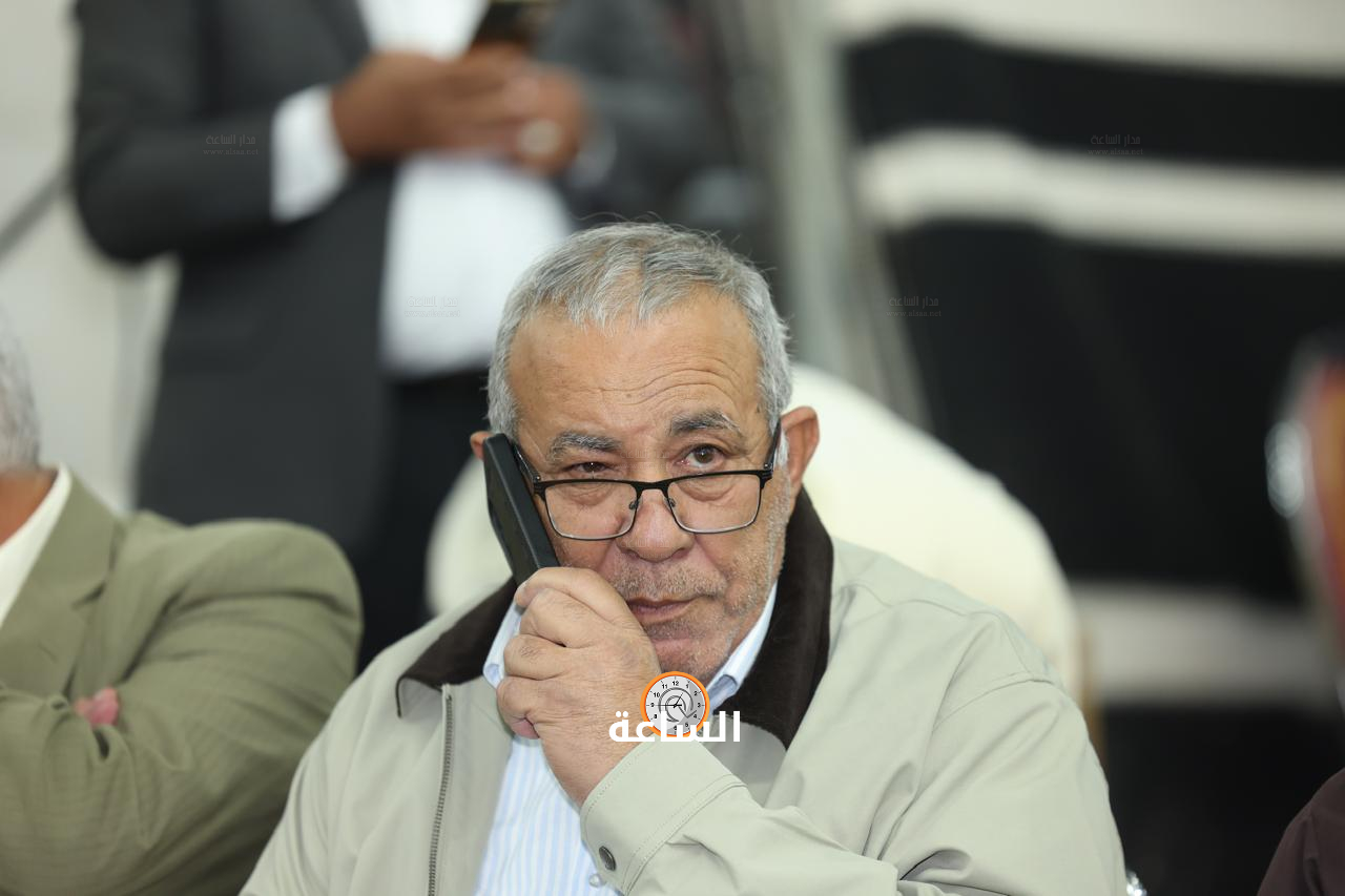 Madar Al-Saa Images 0.56615765364992