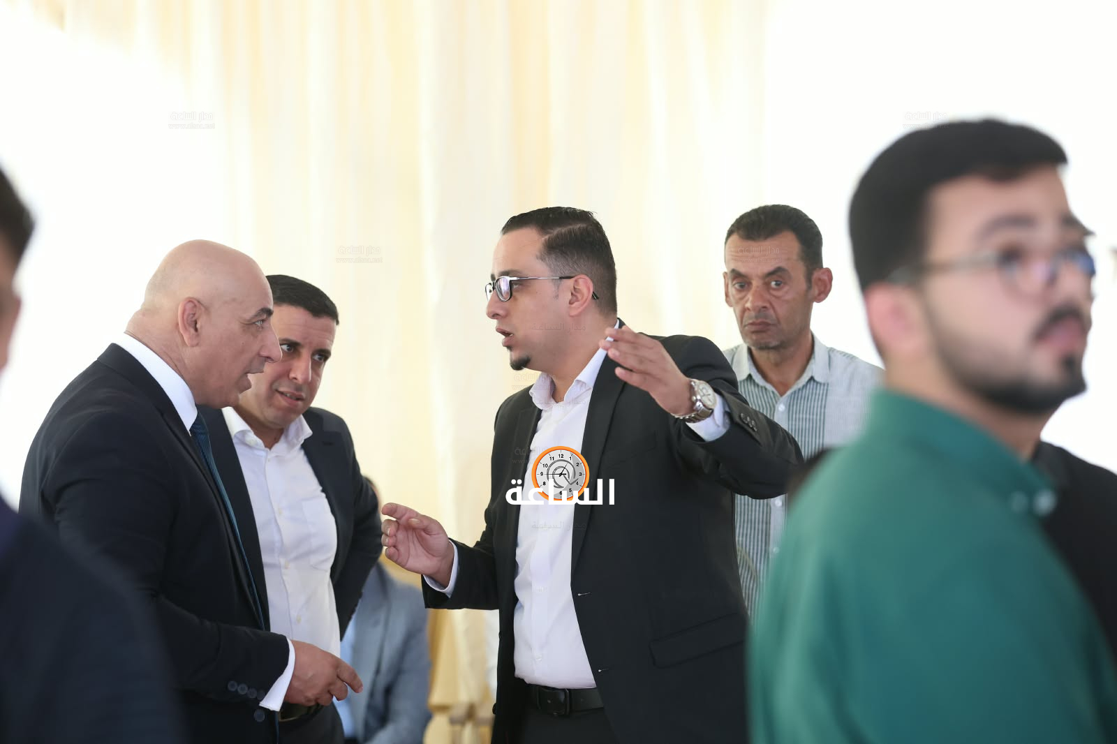 Madar Al-Saa Images 0.7672255001712822