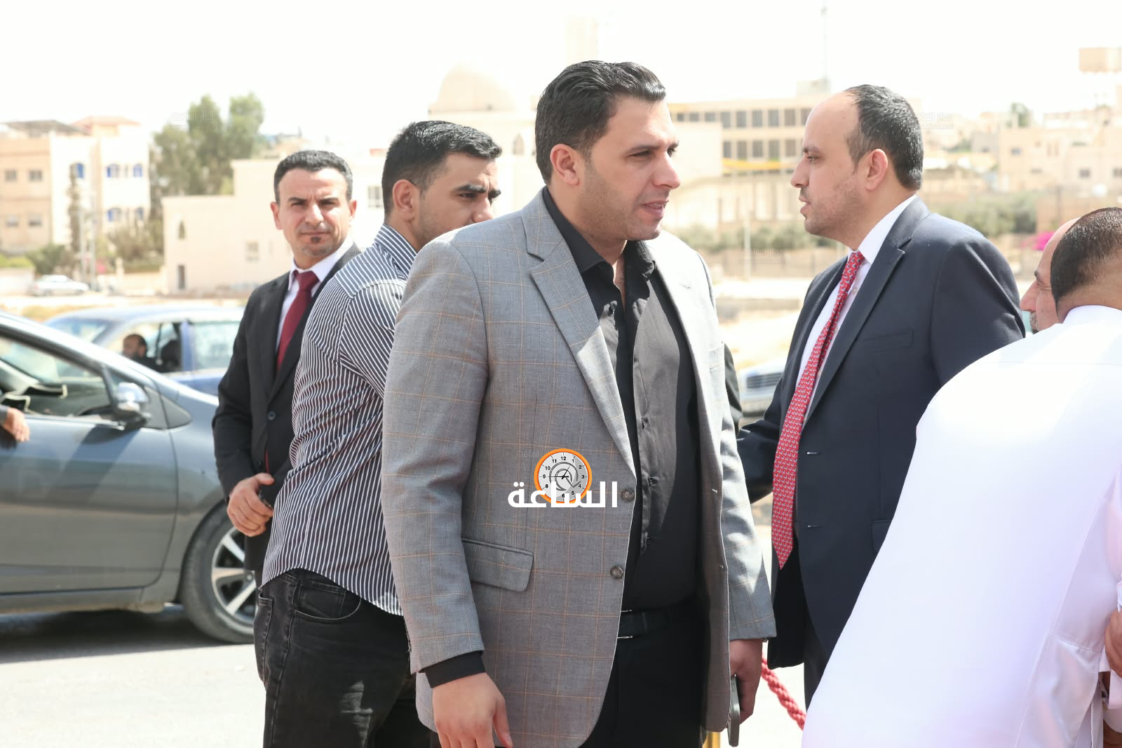 Madar Al-Saa Images 0.4863449322525114