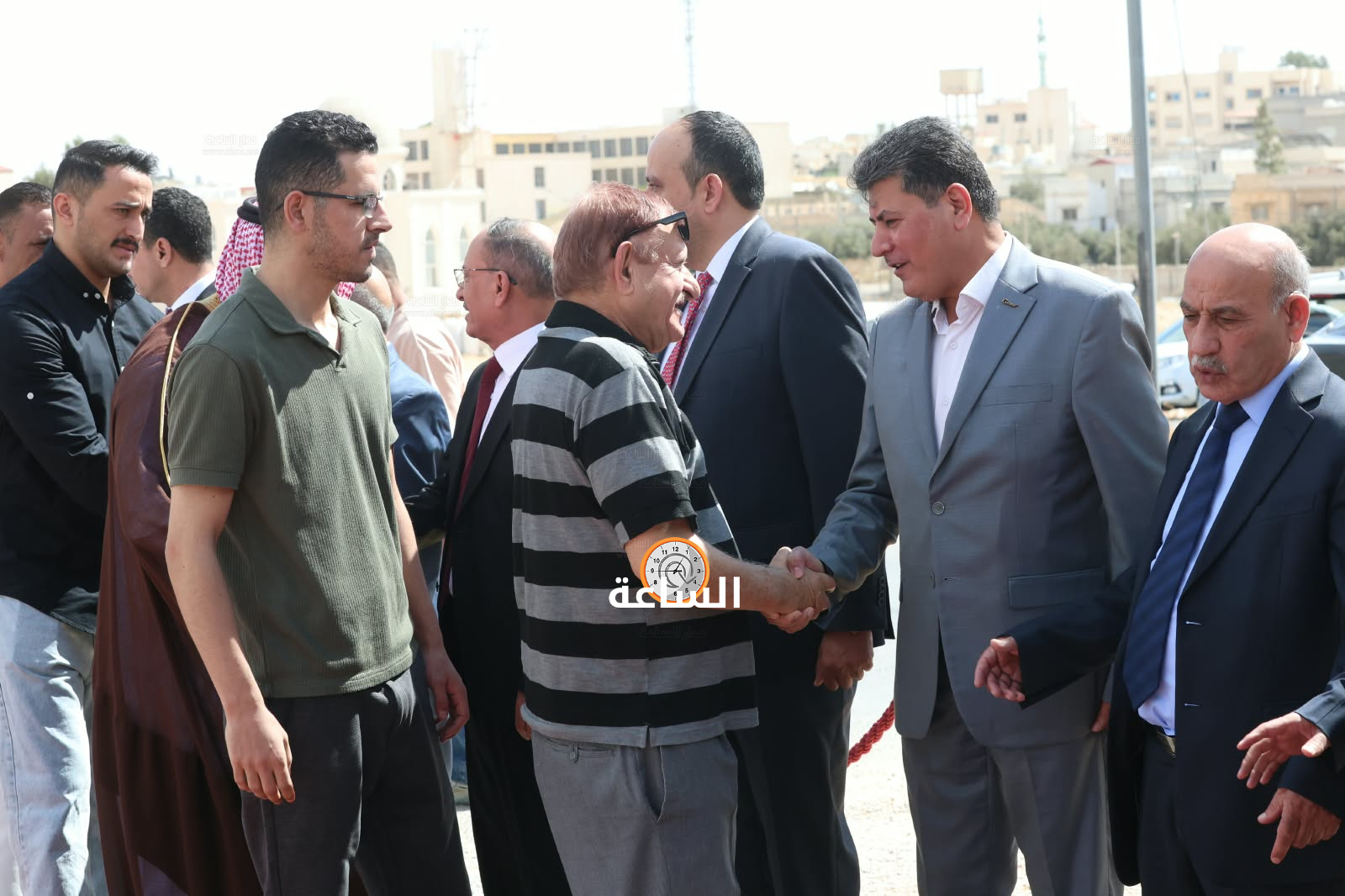 Madar Al-Saa Images 0.6125651981863821