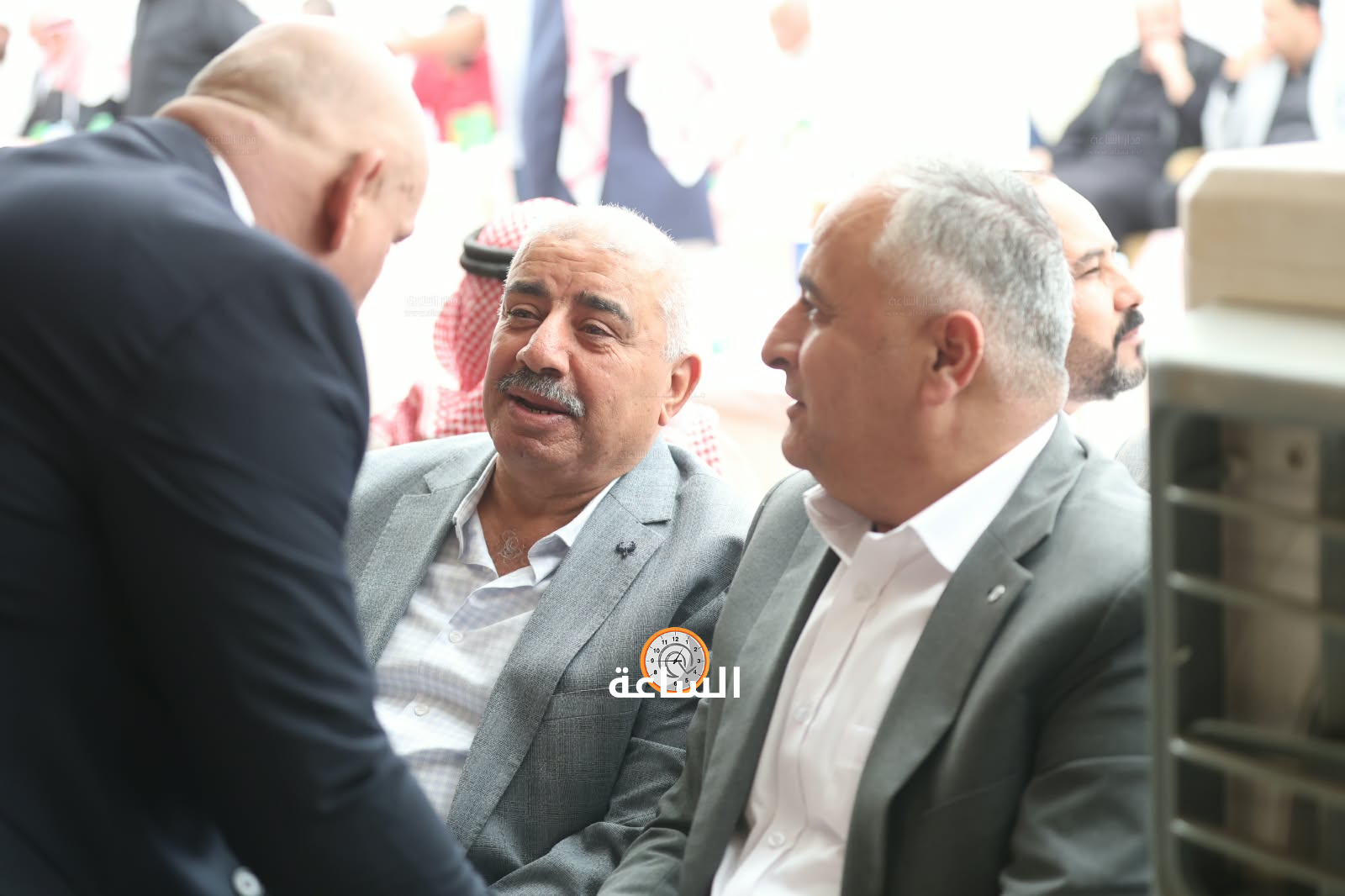 Madar Al-Saa Images 0.3249978160618021