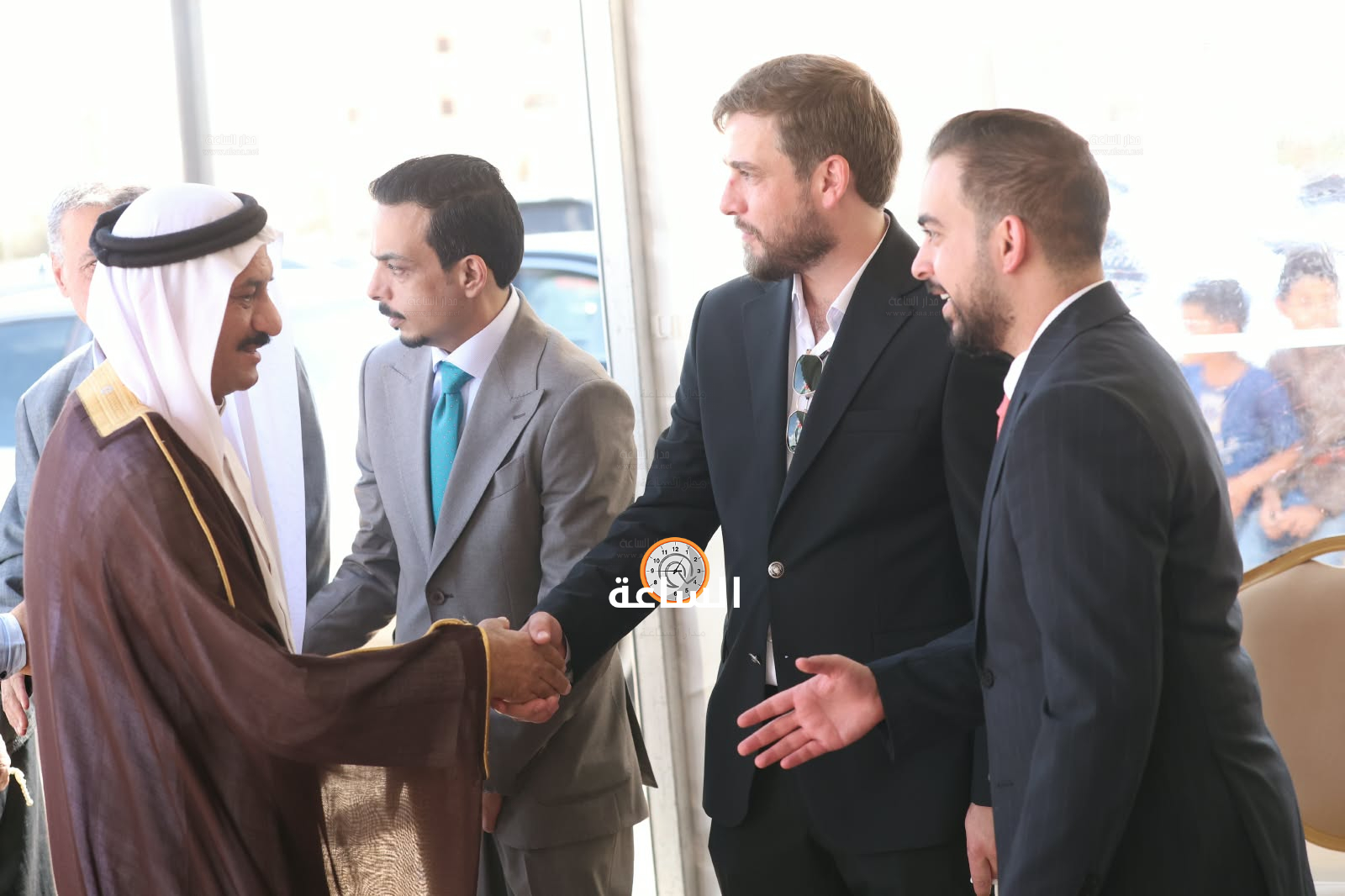 Madar Al-Saa Images 0.5686920599798543
