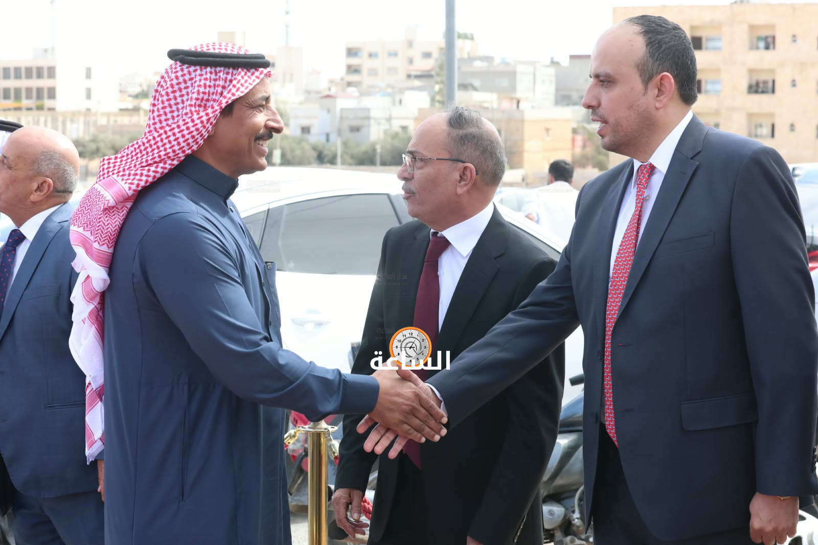 Madar Al-Saa Images 0.3266894351690891
