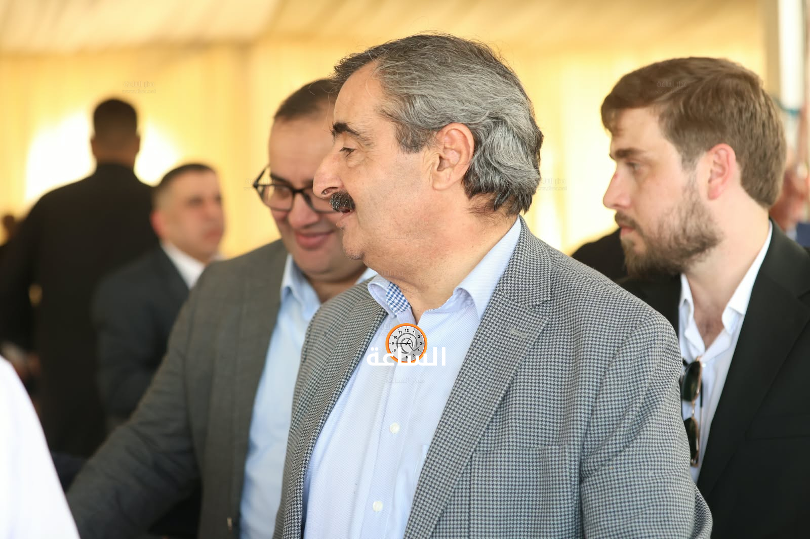 Madar Al-Saa Images 0.22021566287394723