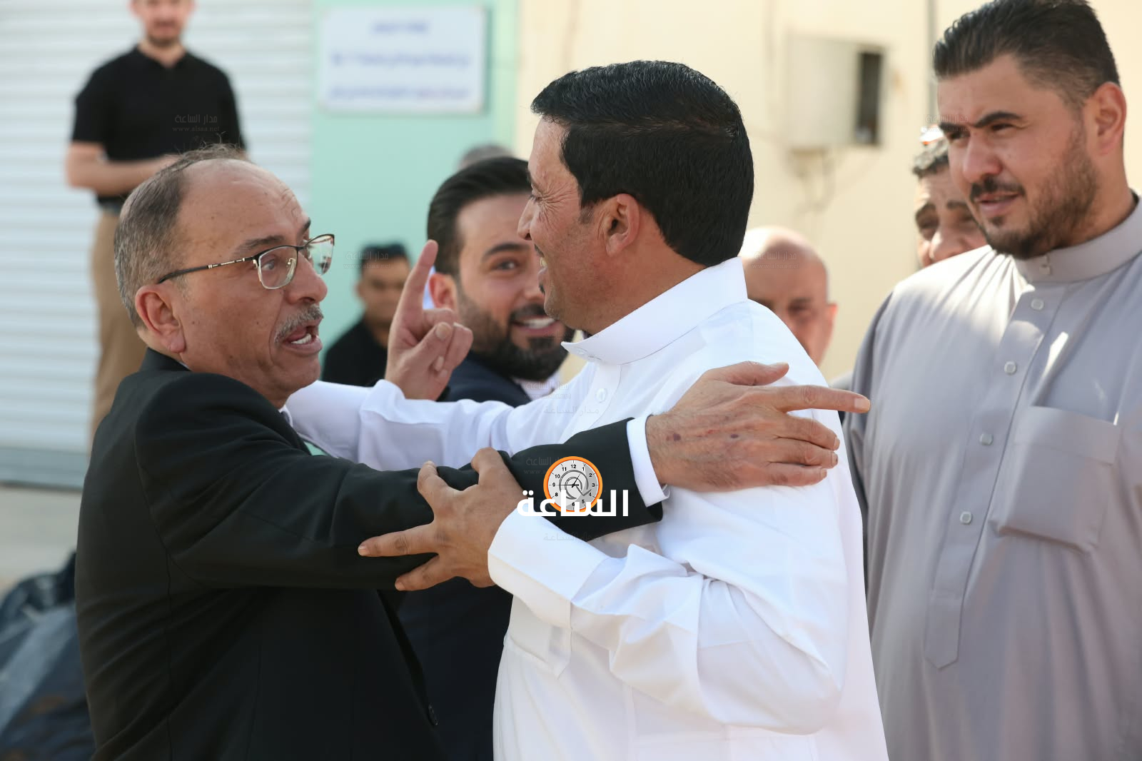 Madar Al-Saa Images 0.4036030045808373