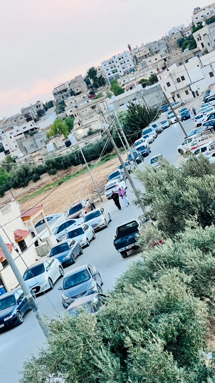 Madar Al-Saa Images 0.33460292558858395