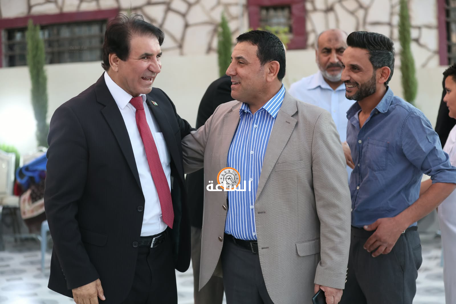Madar Al-Saa Images 0.4265842639474896