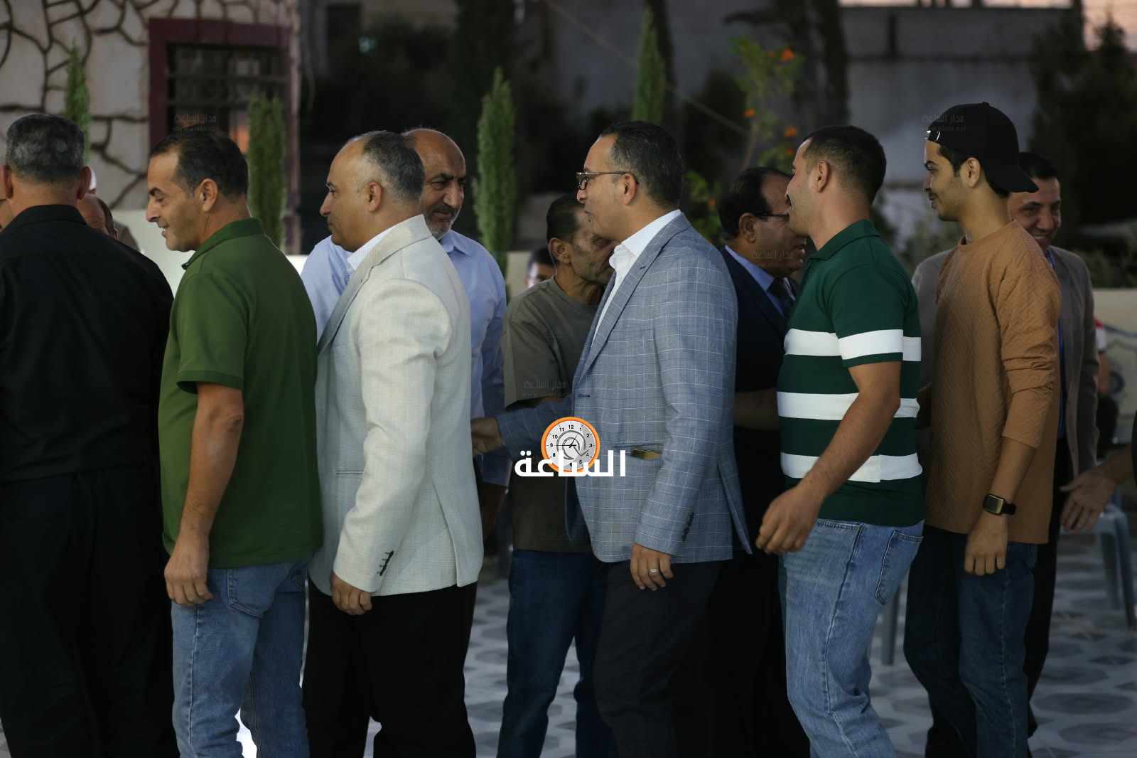 Madar Al-Saa Images 0.01760783628516005