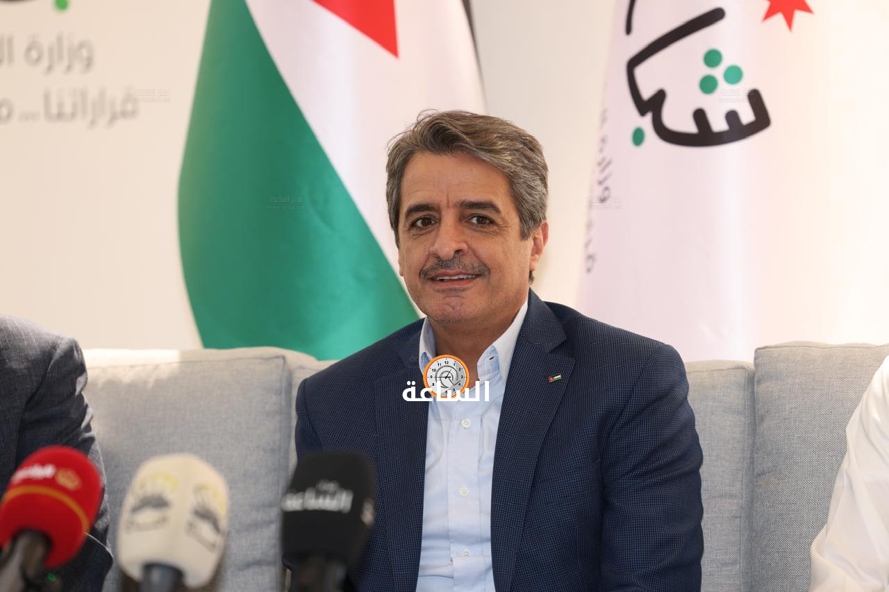 Madar Al-Saa Images 0.3753888254872434