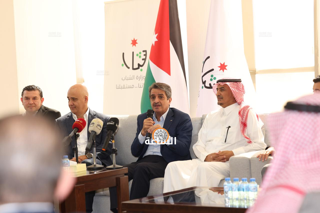 Madar Al-Saa Images 0.7212292537383376