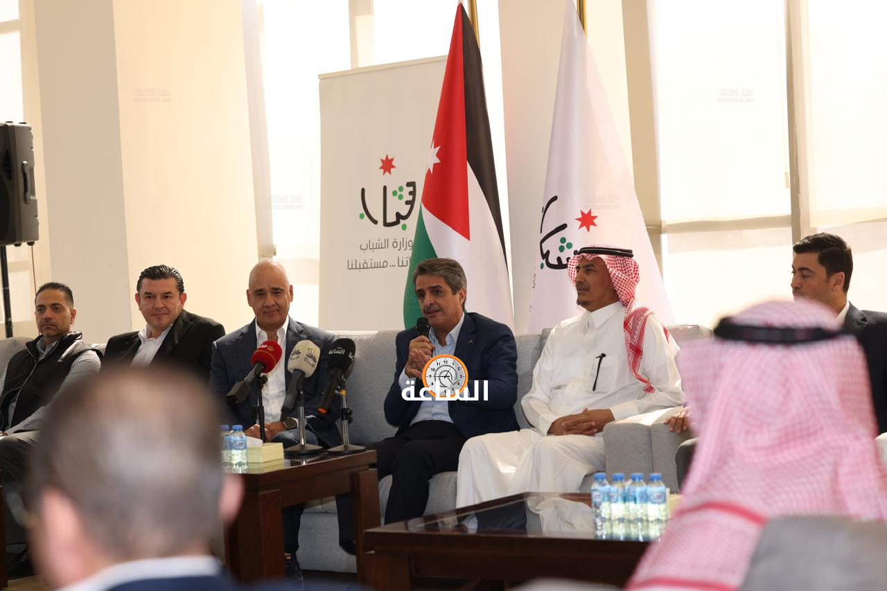 Madar Al-Saa Images 0.035384116636866136