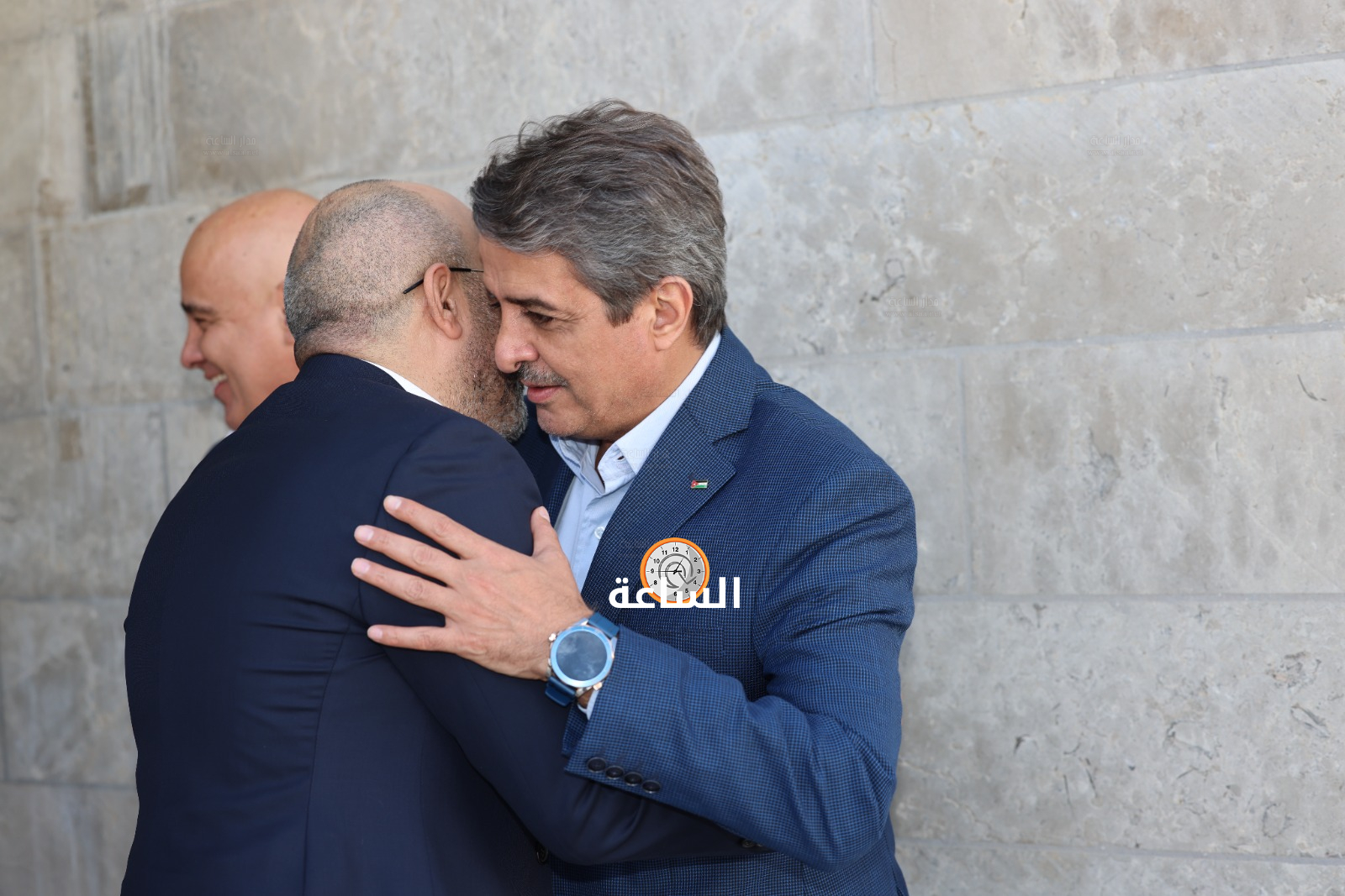 Madar Al-Saa Images 0.6087891213517255