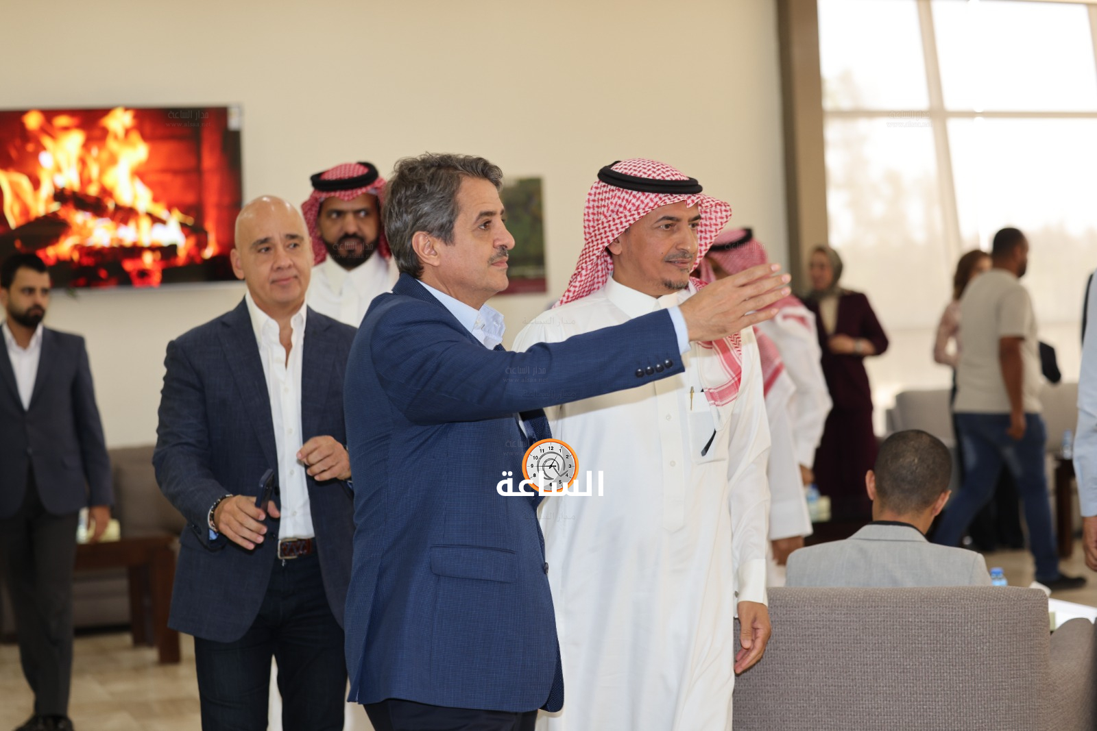 Madar Al-Saa Images 0.3792183447692754