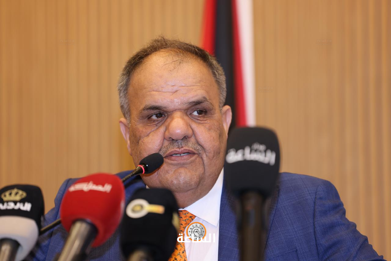 Madar Al-Saa Images 0.37086815717003363