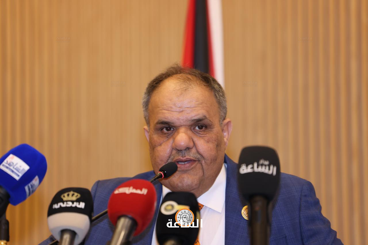 Madar Al-Saa Images 0.3893924831508886