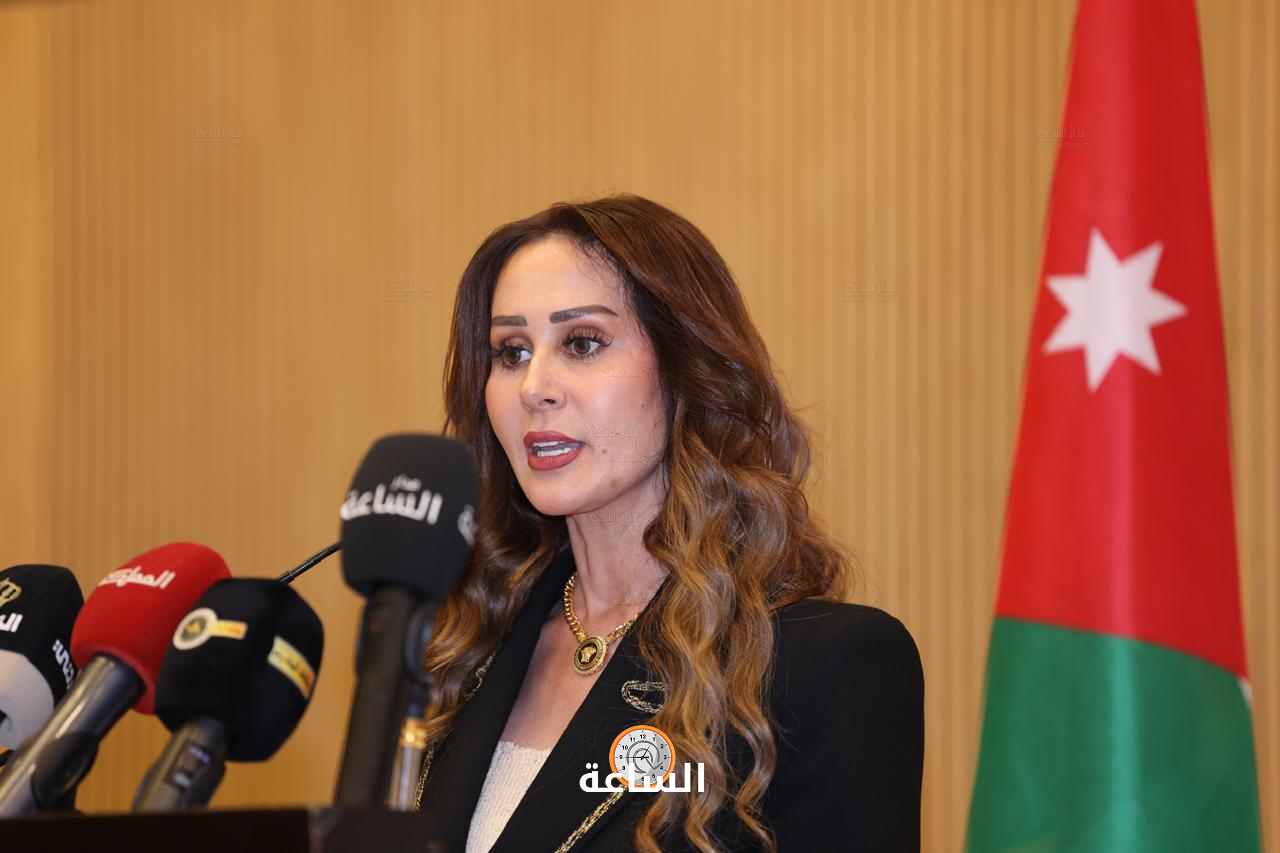Madar Al-Saa Images 0.8250645481599753