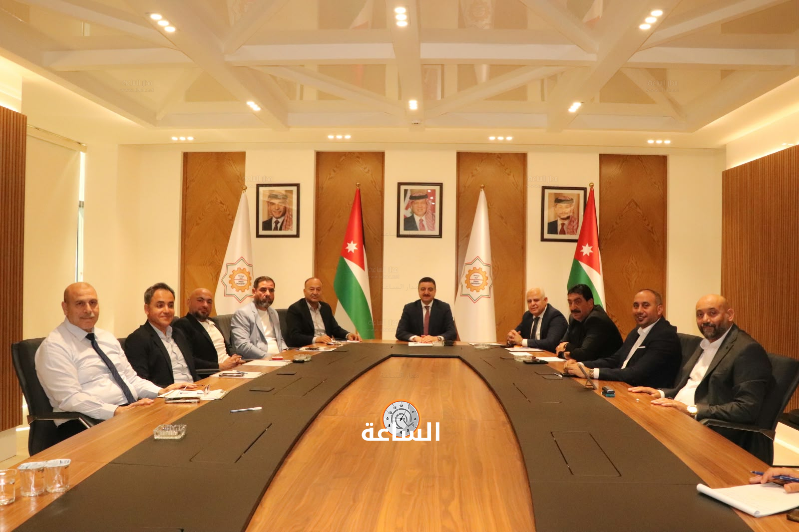 Madar Al-Saa Images 0.4820012577172331