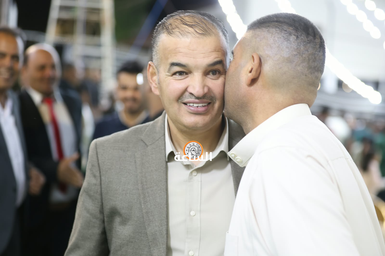 Madar Al-Saa Images 0.5542883075635785